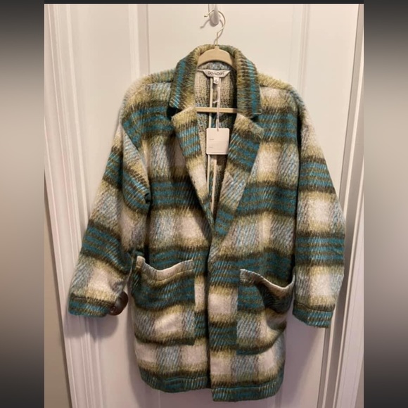 Ladies Medium Coat - Picture 2 of 2